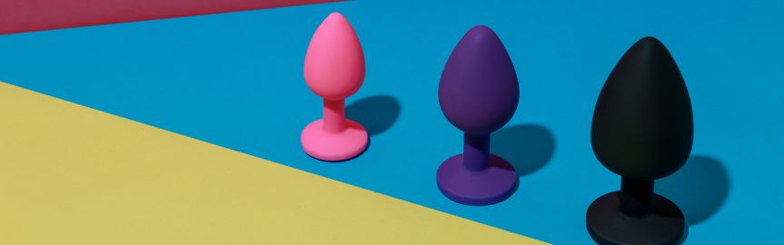 different coloured buttplug sex toys for adults